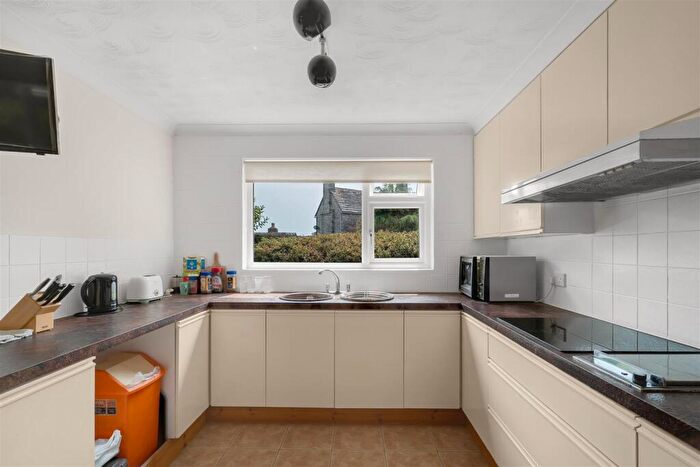 3 Bedroom Bungalow For Sale In Russell Avenue, Swanage, BH19 - Photo 3