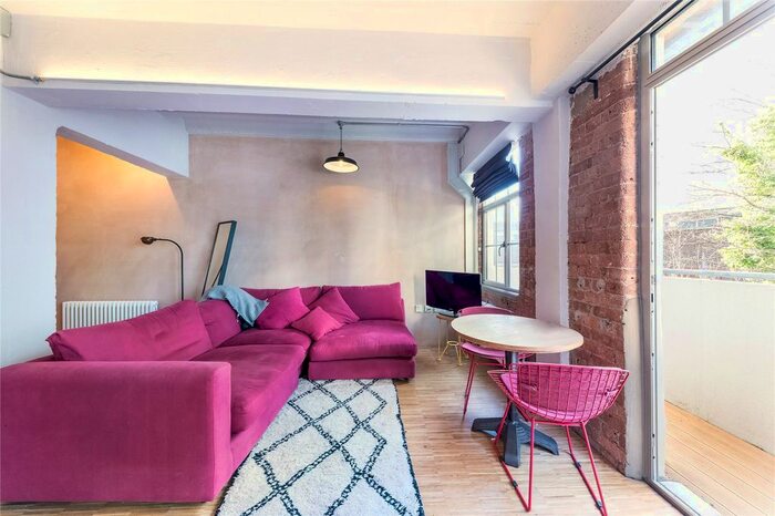 Studio To Rent In Old Paint Factory Apartments, Mapleton Crescent, London, SW18
