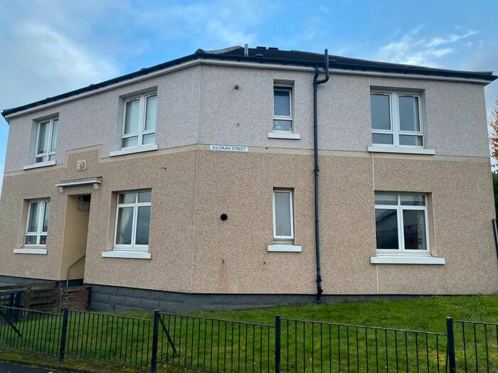 2 Bedroom Flat To Rent In Kiloran Street, Thornliebank, Glasgow G46