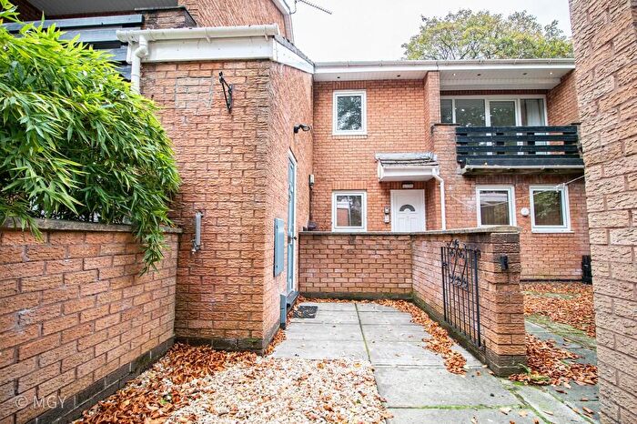 2 Bedroom Maisonette To Rent In Summerau Court, Pencisely Road, Llandaff, CF5