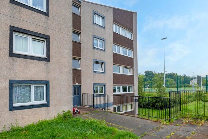 2 Bedroom Flat For Sale In Calder Grove, Sighthill, Edinburgh, EH11