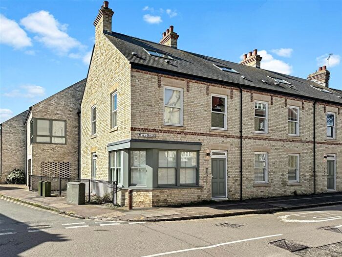 2 Bedroom Flat To Rent In Mill Road, Cambridge, CB1