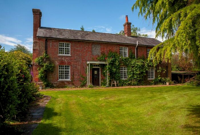 4 Bedroom Detached House For Sale In Whiteparish, Salisbury, Wiltshire, SP5