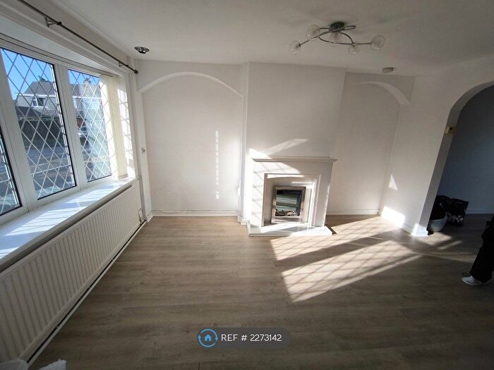 3 Bedroom Semi-Detached House To Rent In Bolton Avenue, Cheadle Hulme, Cheadle, SK8