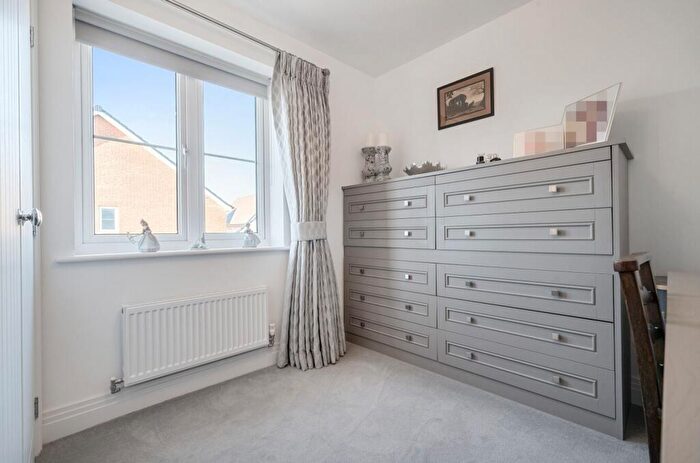 4 Bedroom Detached House For Sale In Goshawk Drive, Chichester, PO20