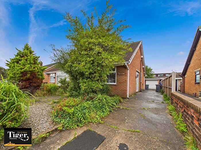 3 Bedroom Semi-Detached Bungalow For Sale In Nithside, Blackpool, FY4