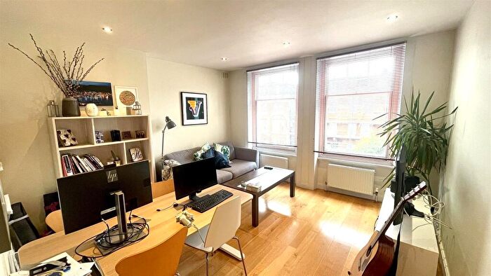1 Bedroom Flat To Rent In Greencroft Gardens, South Hampstead, NW6