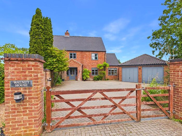 6 Bedroom Detached House For Sale In New Road, Shouldham, King's Lynn, PE33