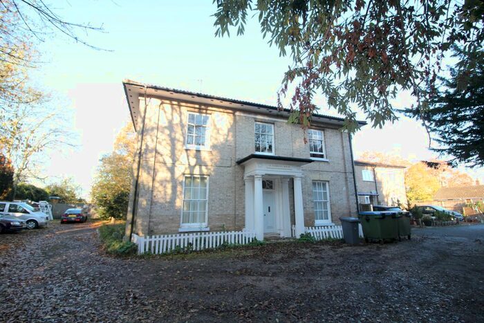 Studio To Rent In The Street, Rushmere St Andrew IP5