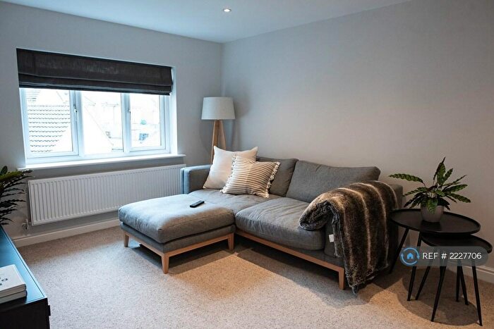 2 Bedroom Maisonette To Rent In Parkway, Chellaston, Derby, DE73