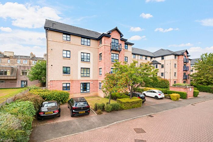 1 Bedroom Flat For Sale In / Russell Gardens, Edinburgh, EH12