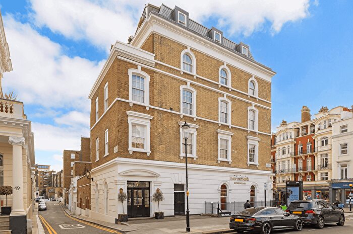 2 Bedroom Flat For Sale In Queen's Gate Terrace, London, SW7