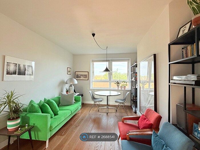 1 Bedroom Flat To Rent In Londesborough Road, London, N16