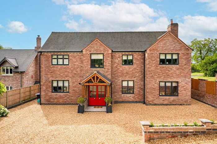 4 Bedroom Detached House For Sale In Hopton Wafers, Kidderminster, DY14