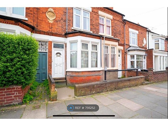 2 Bedroom Terraced House To Rent In Clarendon Park Road, Leicester, LE2