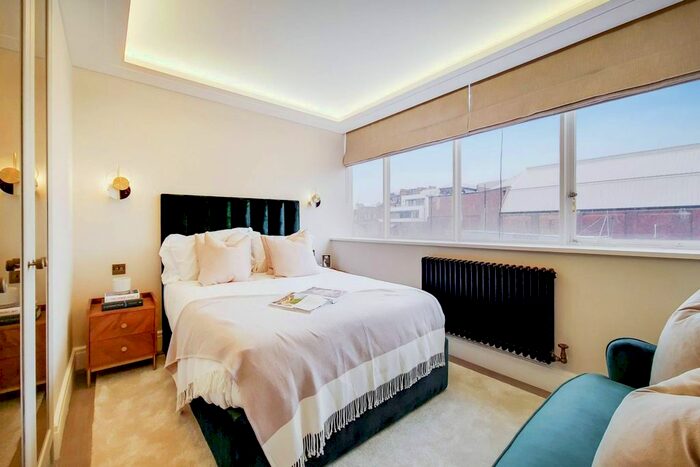 3 Bedroom Maisonette For Sale In Cavaye Place, South Kensington, London, SW10