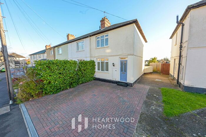2 Bedroom Semi Detached House For Sale In Springfield Road, St. Albans, AL1