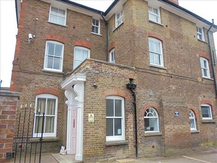 1 Bedroom Flat To Rent In Flat, Starnes Court, Maidstone, Kent, ME14