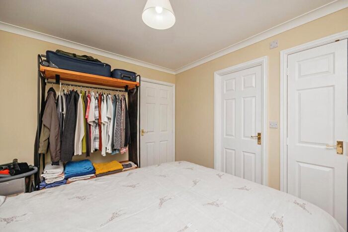 3 Bedroom End Of Terrace House For Sale In Burnbrae Terrace, Bonnyrigg, Midlothian, EH19