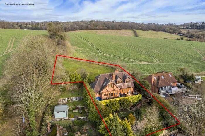 3 Bedroom Detached House For Sale In Forge Hill, Hampstead Norreys, Berkshire, RG18