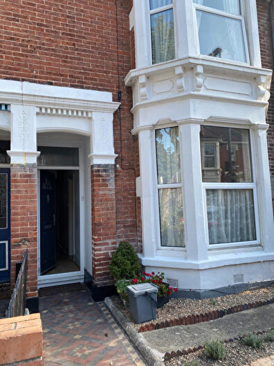 4 Bedroom Terraced House To Rent In Gains Road, Southsea, Hampshire, PO4
