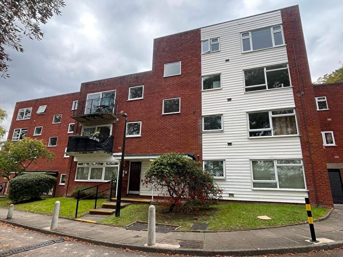 2 Bedroom Flat To Rent In Arden Place, Luton, LU2