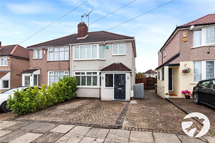 3 Bedroom Semi-Detached House For Sale In Clinton Avenue, Welling, Kent, DA16