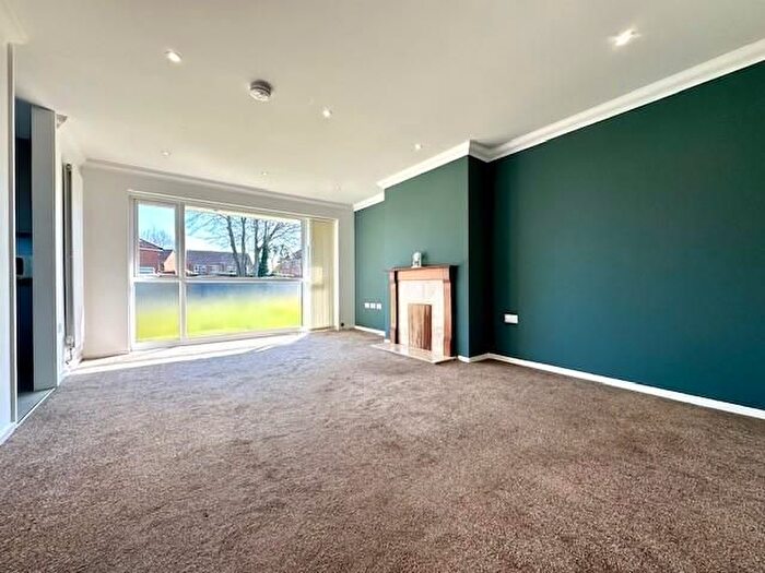 2 Bedroom Semi-detached Bungalow To Rent In Quantock Drive, Ashford, TN24