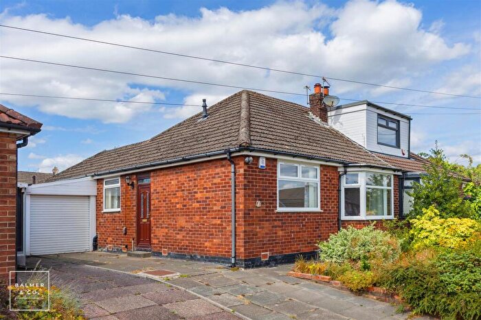 3 Bedroom Semi-Detached Bungalow For Sale In Laburnum Grove, Tyldesley, M29