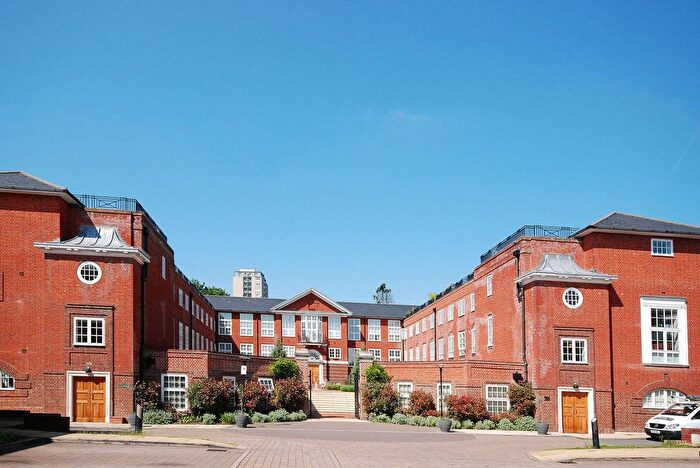 1 Bedroom Flat To Rent In Arcadian Place, Southfields, London, SW18