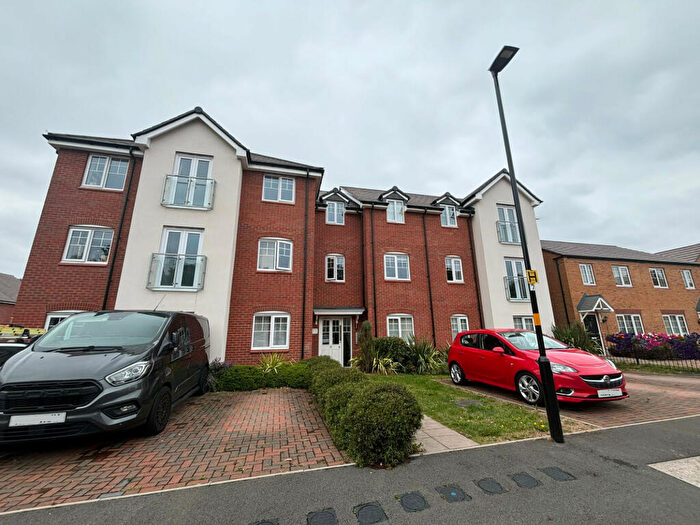 2 Bedroom Apartment To Rent In Willow Croft, Kings Norton, B38