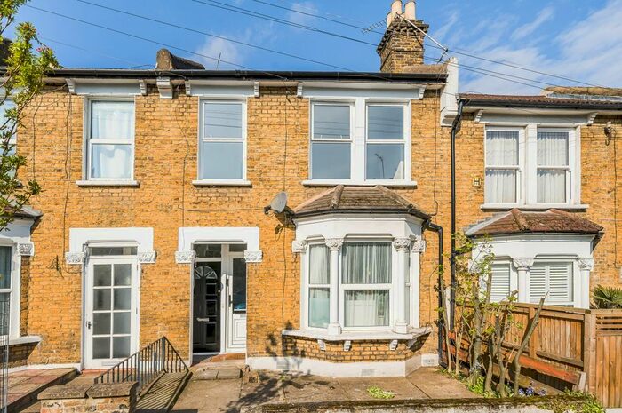 2 Bedroom Flat To Rent In Fairthorn Road, London, SE7