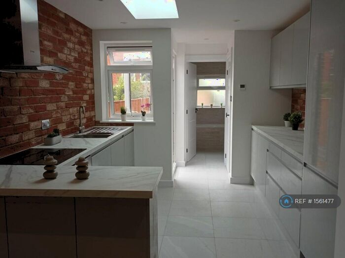 2 Bedroom Terraced House To Rent In Waldeck Street, Reading, RG1