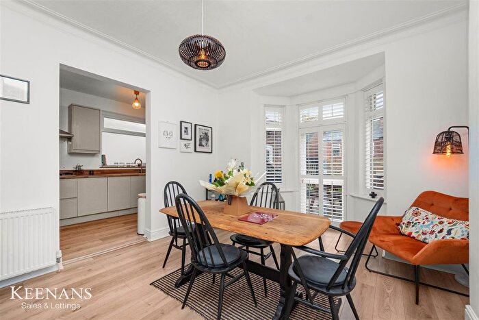 3 Bedroom Semi-detached House For Sale In Rudyard Road, Salford, M6