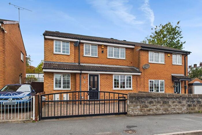 4 Bedroom Semi-Detached House For Sale In Seagrave Drive, Gleadless Townend., S12