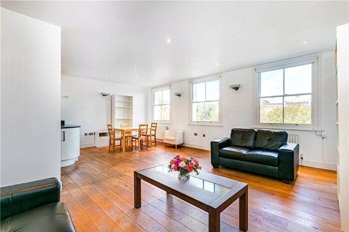 3 Bedroom Flat To Rent In Cromwell Road, Kensington, London, SW5