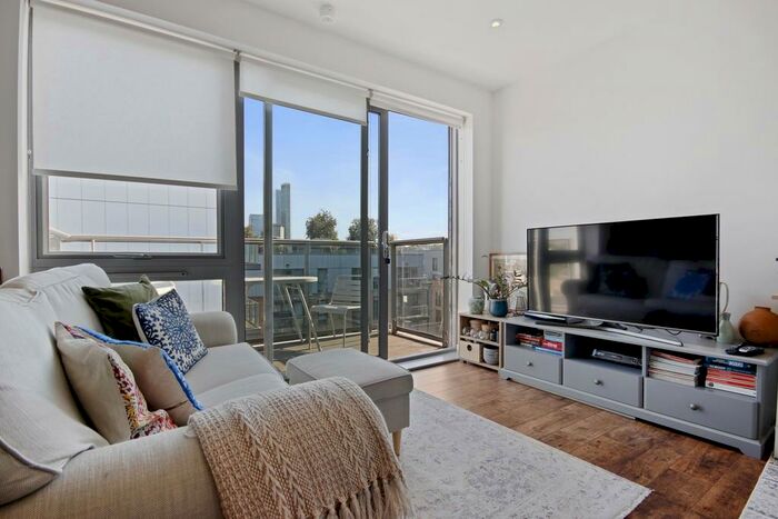1 Bedroom Apartment To Rent In Felix Point, New Festival Quarter, Poplar, E14