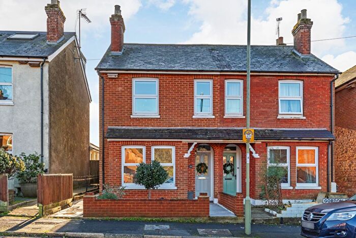 3 Bedroom Semi Detached House For Sale In Gordon Avenue, Winchester, SO23