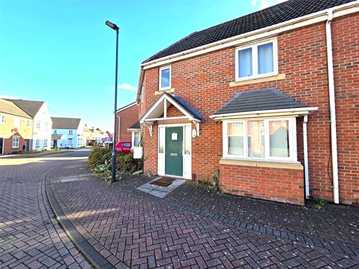 4 Bedroom Semi-Detached House To Rent In Pacific Way, Derby, DE24