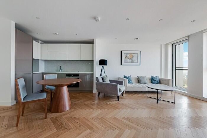 1 Bedroom Flat To Rent In Southwark Bridge Road, London, SE1