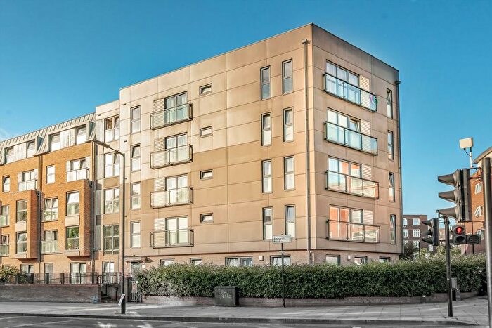 1 Bedroom Flat For Sale In Amhurst Road, Hackney Central, E8