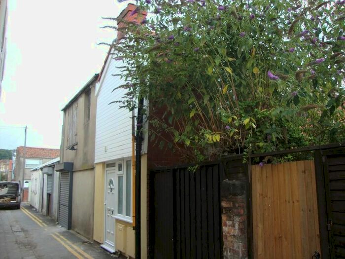 1 Bedroom End Of Terrace House To Rent In Back Street, Weston-Super-Mare, BS23