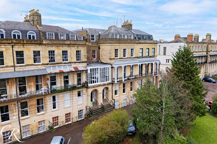1 Bedroom Flat For Sale In Lansdown Place, Lansdown, GL50