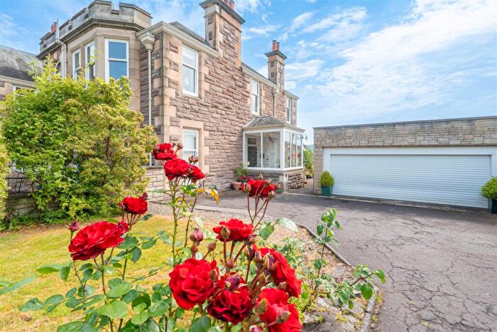 4 Bedroom Apartment For Sale In Glasgow Road, Perth, PH2