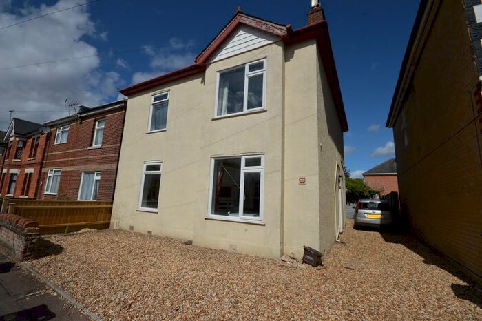 5 Bedroom Detached House To Rent In Brassey Road, Winton, Bournemouth, BH9