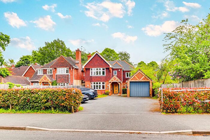 5 Bedroom Detached House To Rent In Glaziers Lane, Normandy, Guildford, Surrey, GU3