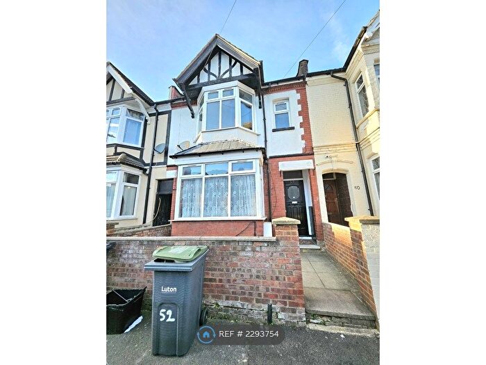 4 Bedroom Terraced House To Rent In Chatsworth Road, Luton, LU4