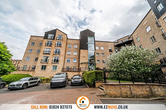 2 Bedroom Flat For Sale In Textile Street, Ellis Court Textile Street, WF13