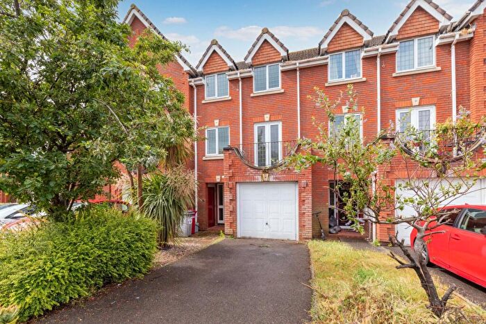 4 Bedroom Town House For Sale In Deverills Way, Langley, SL3