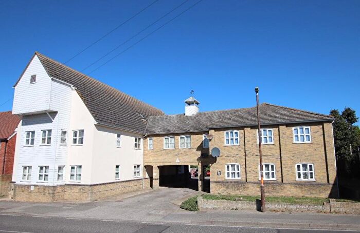2 Bedroom Flat For Sale In Mill Street, CO16